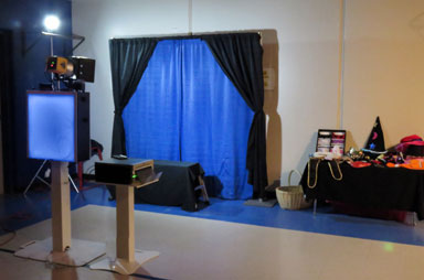 Example of open-sir style photo booth.